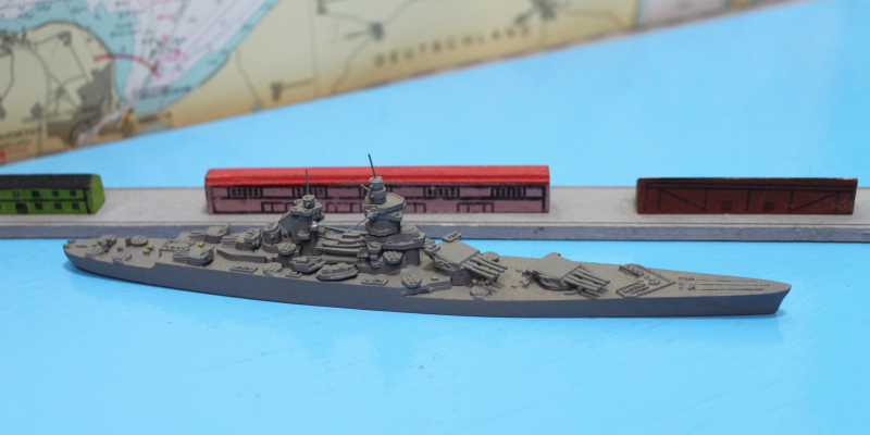 Schlachtschiff "Richelieu" dklgrau (1 St.) F 1940 Delphin D 49